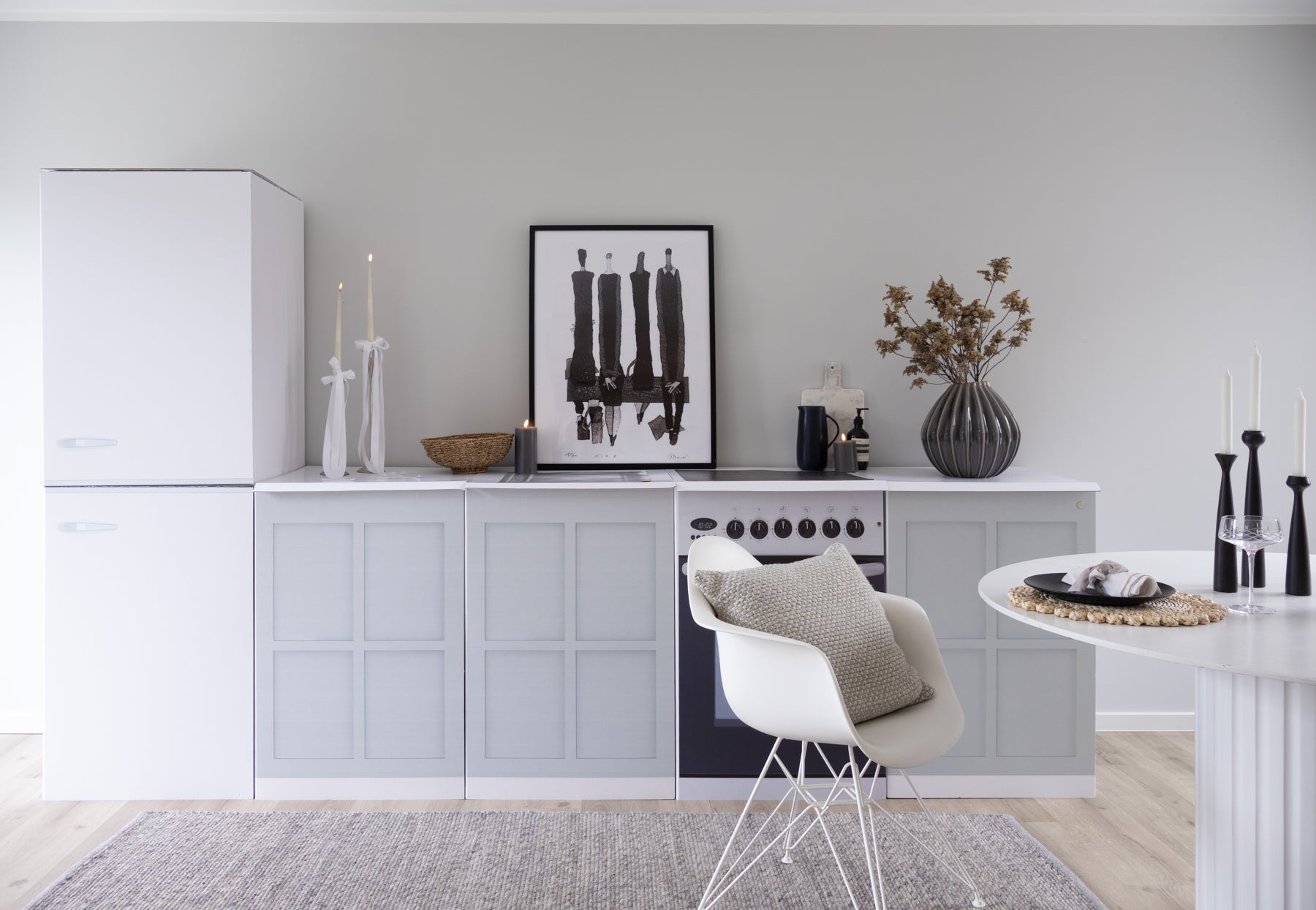 Home Staging Küchenpaket – Basis 300 cm (6 Farbvarianten als Pappküche)